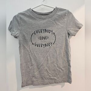 2T Gray Graphic‎ Tee Positive Message EVERYBODY LOVE EVERYBODY Valentines Summer